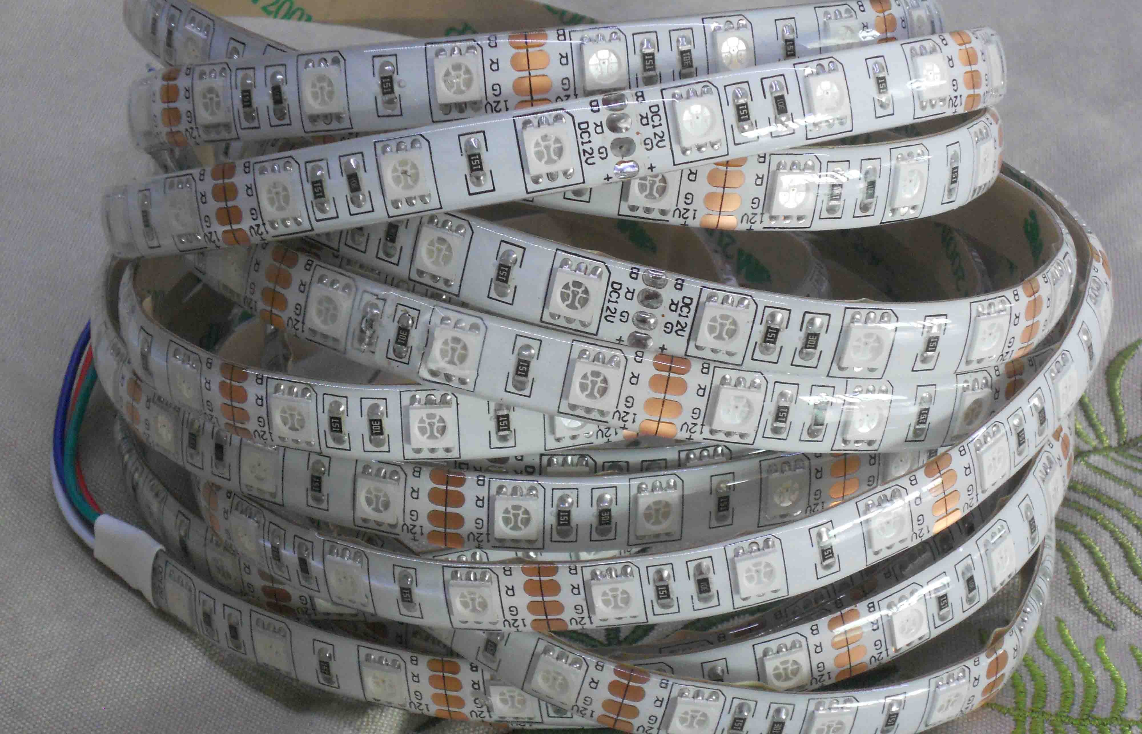Multifunctional Lighting Products 15m Per Set LED Strip Light with FPC ...