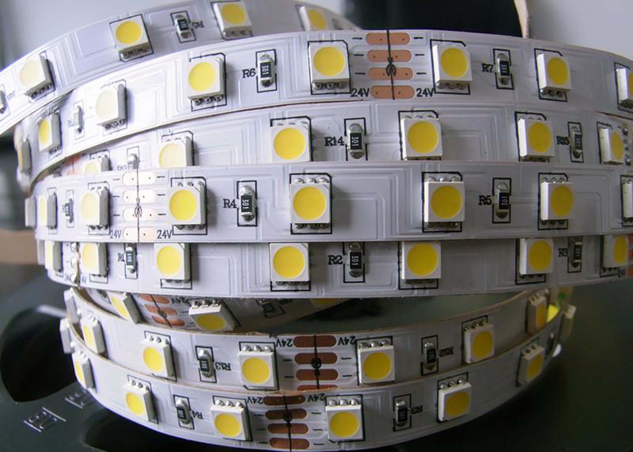 Multifunctional Lighting Products 15m Per Set LED Strip Light with FPC ...